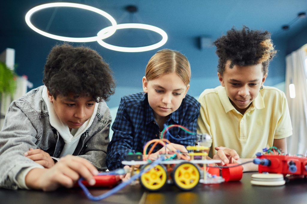 Career Development Programs for Youth: How to Build Skills for Future Success